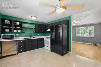 4011 E Pikes Peak Avenue, Colorado Springs, CO 80909 - Photo 6