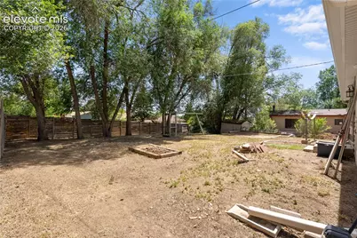 4011 E Pikes Peak Avenue, Colorado Springs, CO 80909 - Photo 20