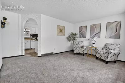 546 S Laporte Drive, Pueblo, CO 81007 - Photo 6