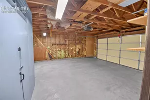 546 S Laporte Dr, Pueblo, CO 81007 - Photo 32