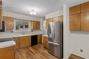 2204 Warwick Ln, Colorado Springs, CO 80909 - Photo 8