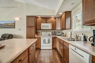 1208 Westmoreland Rd, Colorado Springs, CO 80907 - Photo 12