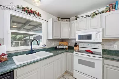 2116 Ridgewood Lane, Pueblo, CO 81005 - Photo 32