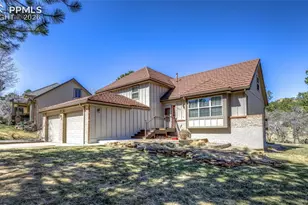1118 War Eagle Ct, Colorado Springs, CO 80919 - Photo 2