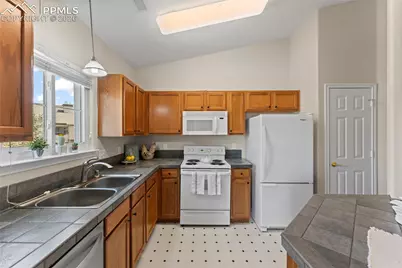 3747 Riviera Grove #201, Colorado Springs, CO 80922 - Photo 8