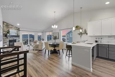 11040 Falling Snow Lane, Colorado Springs, CO 80908 - Photo 2