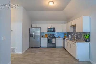 1621 W 18th Street, Pueblo, CO 81003 - Photo 10