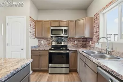 3506 Ptarmigan Lane, Pueblo, CO 81005 - Photo 10