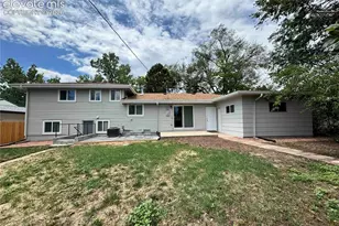 1935 Berkshire Ln, Colorado Springs, CO 80909 - Photo 4