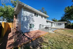 1935 Berkshire Ln, Colorado Springs, CO 80909 - Photo 8