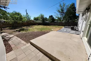 1935 Berkshire Ln, Colorado Springs, CO 80909 - Photo 10