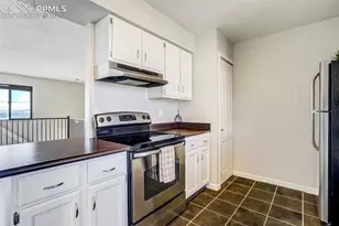 326 Mountview Ln, Colorado Springs, CO 80907 - Photo 16
