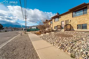 326 Mountview Ln, Colorado Springs, CO 80907 - Photo 2