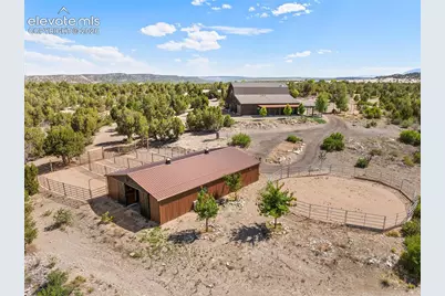 7445 Pinon Heights Na, Pueblo, CO 81004 - Photo 32