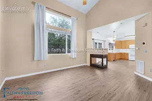 5249 Mountain Air Cir, Colorado Springs, CO 80916 - Photo 4