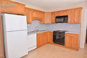 2111 Kodiak Dr, Colorado Springs, CO 80910 - Photo 4