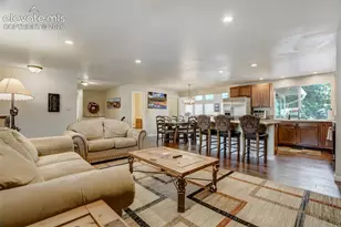 3812 Somerset Dr, Colorado Springs, CO 80907 - Photo 8