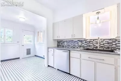 116 W Adams Avenue, Pueblo, CO 81004 - Photo 4