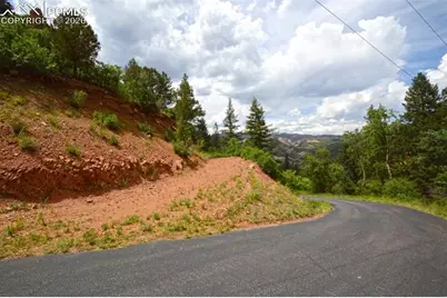 1096 Laguna Point, Manitou Springs, CO 80829 - Photo 4