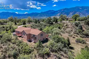 2205 Mesa Rd, Colorado Springs, CO 80904 - Photo 4