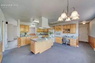 2205 Mesa Rd, Colorado Springs, CO 80904 - Photo 18