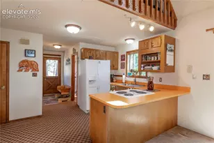 187 Arrowrock Cir, Florissant, CO 80816 - Photo 10