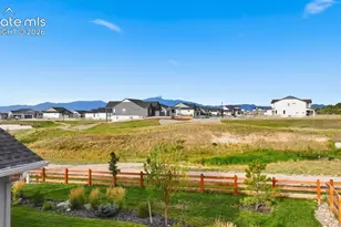 9952 Antelope Ravine Dr, Colorado Springs, CO 80908 - Photo 6