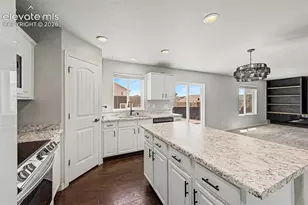 10881 Yuba Dr, Colorado Springs, CO 80925 - Photo 2