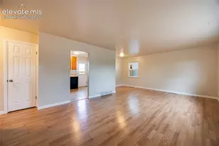 1539 Fountain St, Colorado Springs, CO 80910 - Photo 4