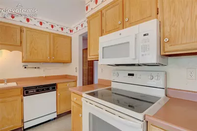 2045 Seven Arrow Drive, Colorado Springs, CO 80915 - Photo 4