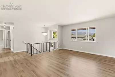 2027 Montezuma Drive, Colorado Springs, CO 80910 - Photo 10