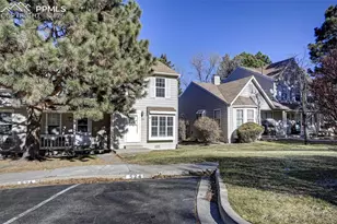524 Shady Crest Cir, Colorado Springs, CO 80916 - Photo 2
