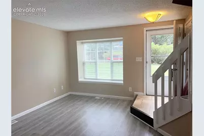 524 Shady Crest Circle, Colorado Springs, CO 80916 - Photo 4