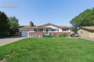 61 Radcliff Ln, Pueblo, CO 81005 - Photo 2