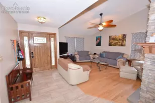 647 Red Cliff Rd, Colorado Springs, CO 80906 - Photo 4