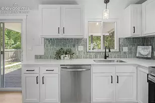 3811 Encino St, Colorado Springs, CO 80918 - Photo 12