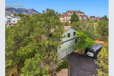 1440 Oak Hills Drive, Colorado Springs, CO 80919 - Photo 4