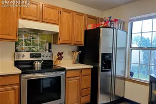 519 Shady Crest Cir, Colorado Springs, CO 80916 - Photo 2
