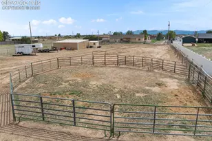 675 E McClave Dr, Pueblo, CO 81007 - Photo 30