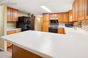 30 Shangra La Dr, Colorado Springs, CO 80907 - Photo 10