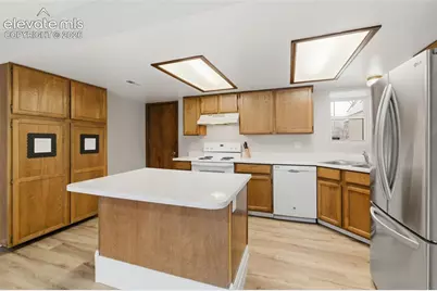 6987 Gayle Lyn Lane, Colorado Springs, CO 80919 - Photo 10