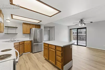 6987 Gayle Lyn Lane, Colorado Springs, CO 80919 - Photo 4