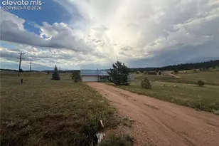17 Garfield Cir, Florissant, CO 80816 - Photo 2