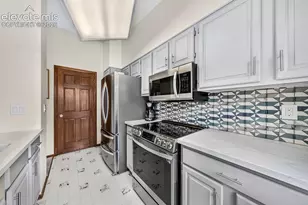 930 Fontmore Rd, Colorado Springs, CO 80904 - Photo 4