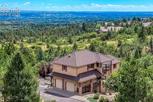 585 Vista Grande Dr, Colorado Springs, CO 80906 - Photo 2