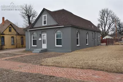 805 Raton Avenue, La Junta, CO 81050 - Photo 1