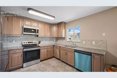 1180 Goodview Court, Colorado Springs, CO 80911 - Photo 8