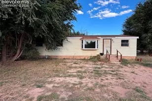 660 M St, Penrose, CO 81240 - Photo 1