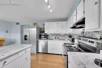 218 W Rockrimmon Boulevard #C, Colorado Springs, CO 80919 - Photo 6