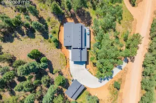 6770 Eagle Mountain Rd, Manitou Springs, CO 80829 - Photo 10